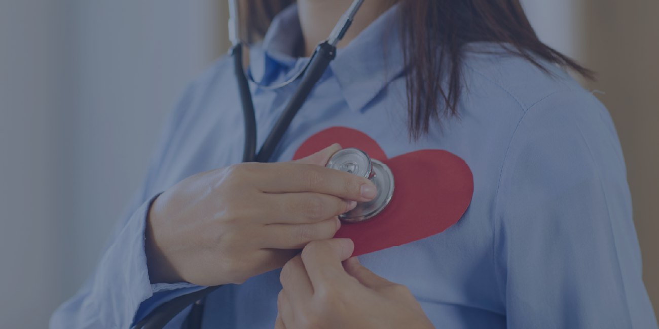 Два заболевания, проявляющиеся в виде гипертрофии миокарда левого желудочка: болезнь Фабри и гипертрофическая кардиомиопатия.